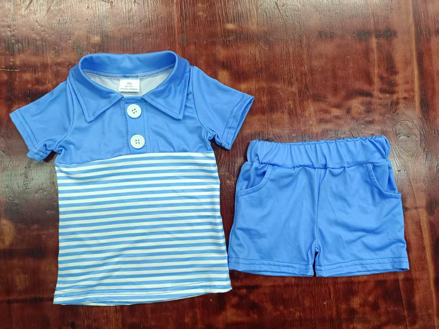 5.2 Blue striped short-sleeved suit