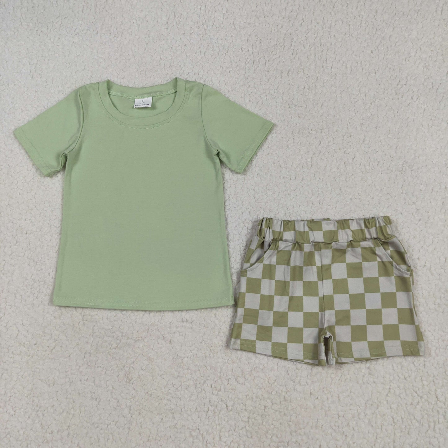 5.7 BSSO1470 Solid green short-sleeved plaid shorts set