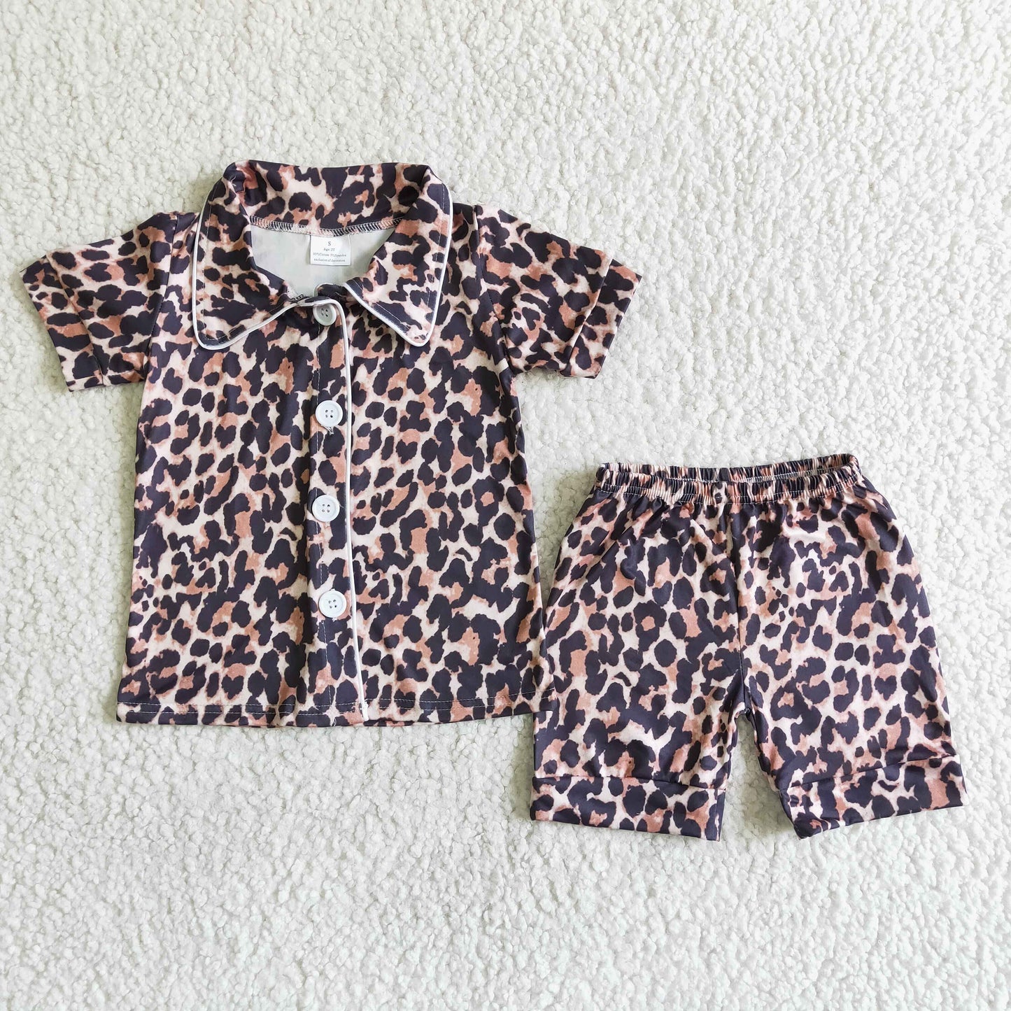 4.12 B14-25 Leopard print pajamas