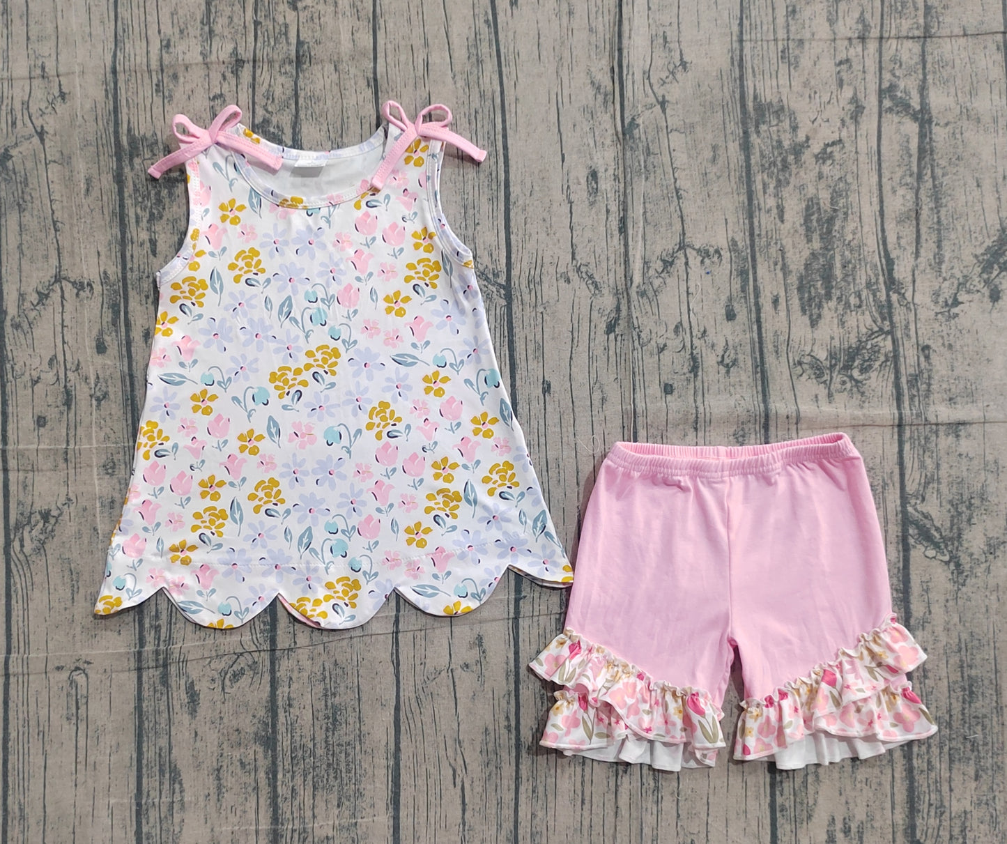 GSSO3392Baby Girls Colorful Flowers Scallop Tunic Ruffle Shorts Clothes Set