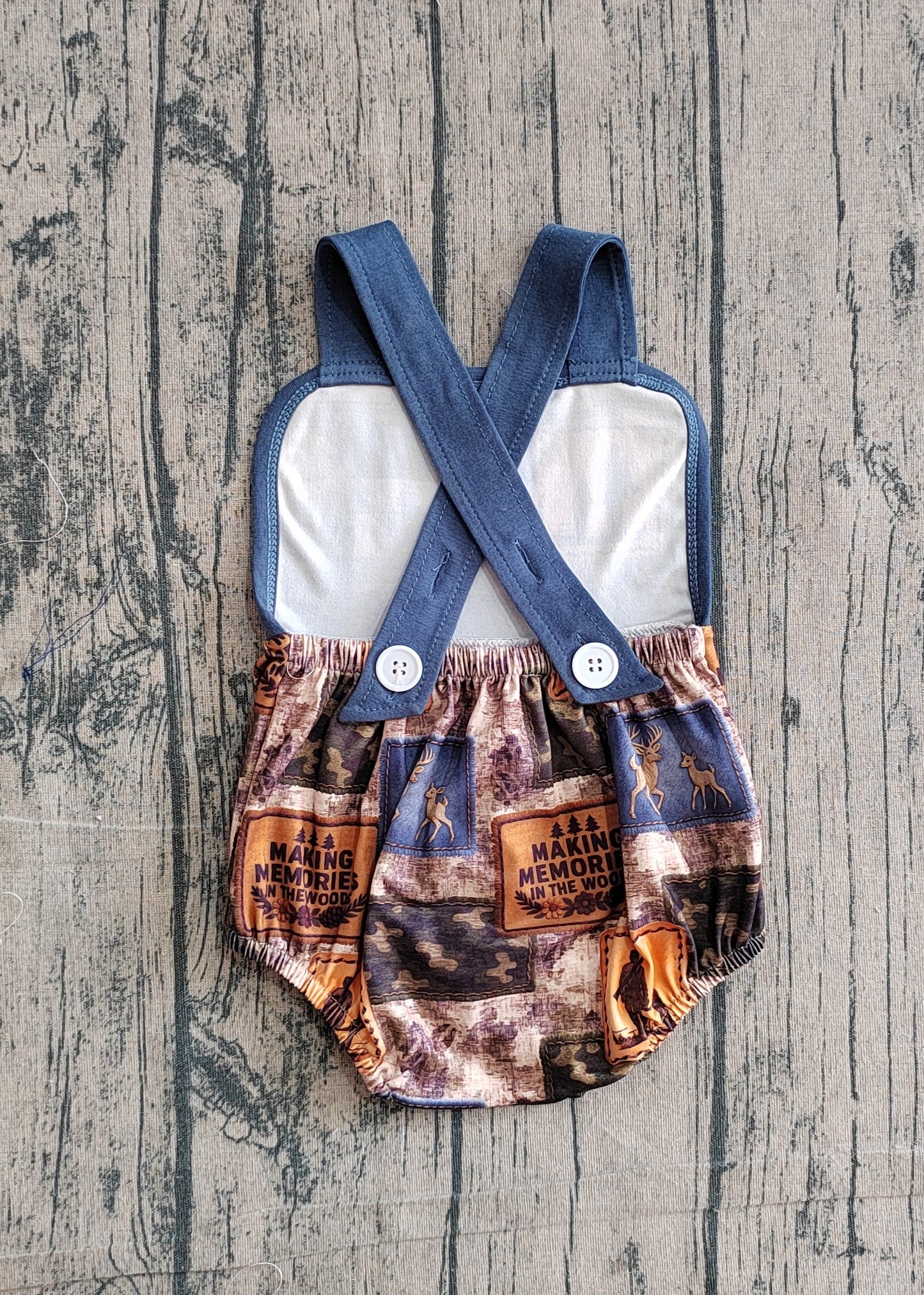 SR3925Baby Boys Strap Deer Camo Checked Hunting Rompers