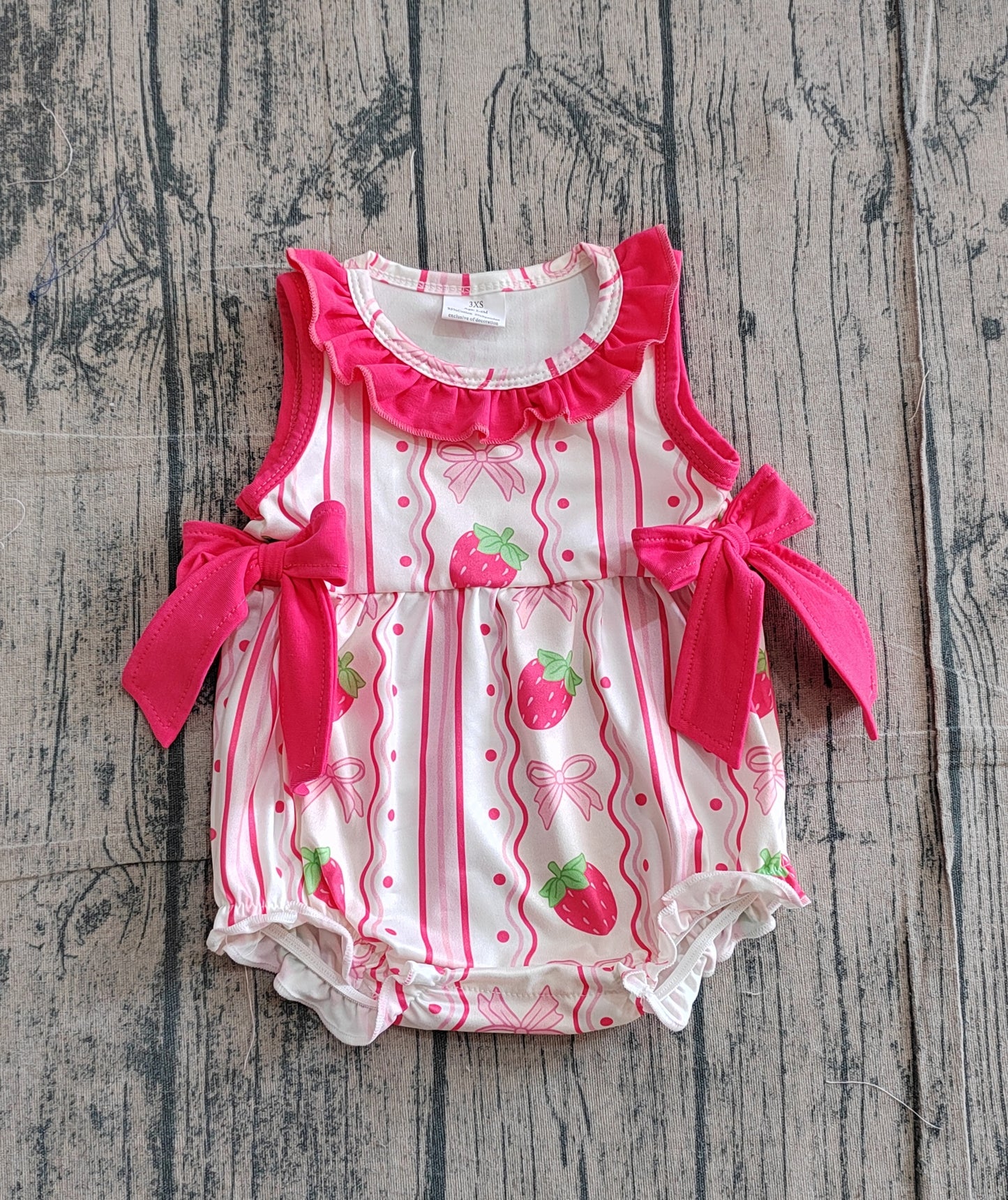 SR4011Baby Girls Strawberry Bows Stripe Collar Ruffle Rompers Preorder