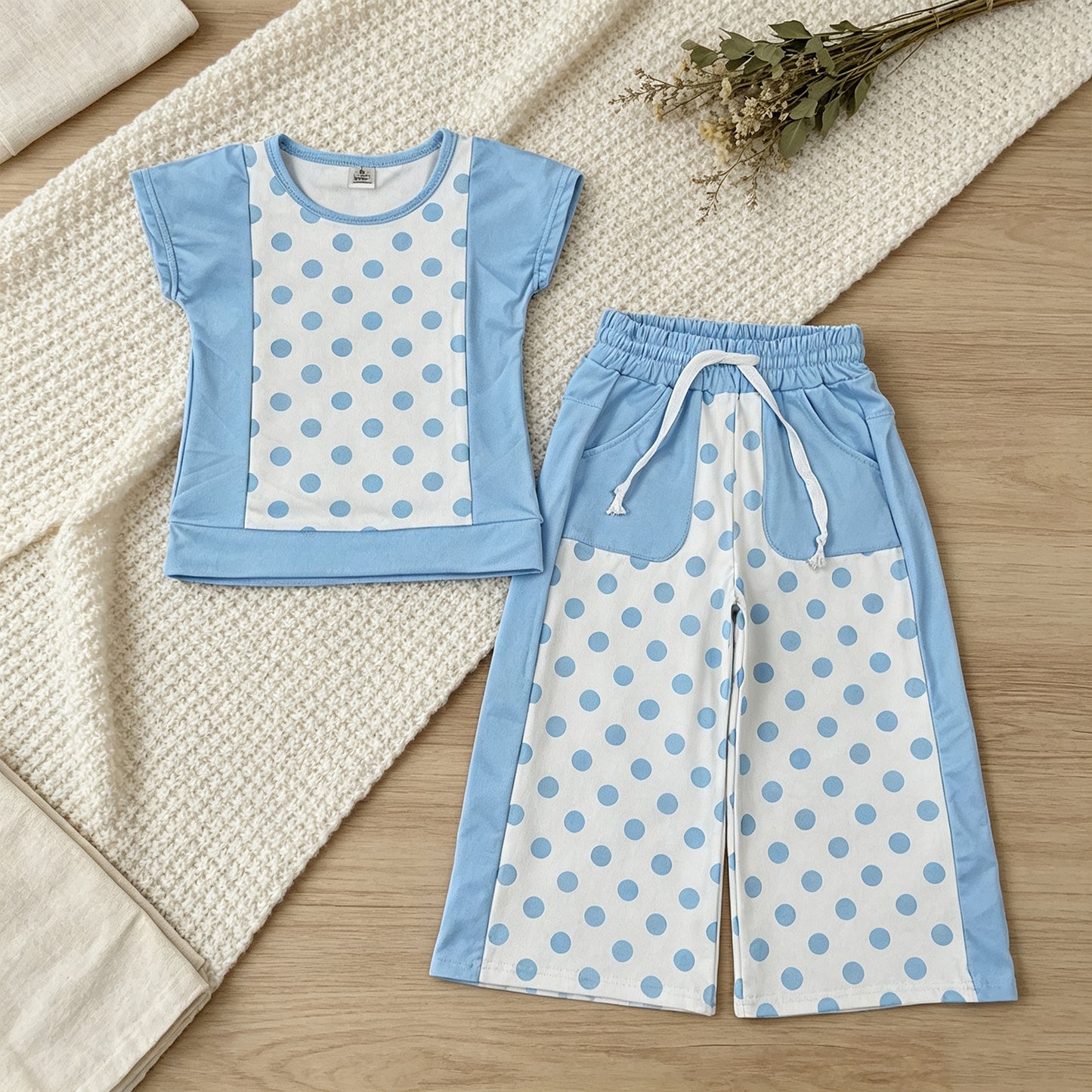 NEW RTS NO MOQ milk silk GSPO2334 Baby Girls Blue Polka Dots Print Top With Pockets Flare Pant Set