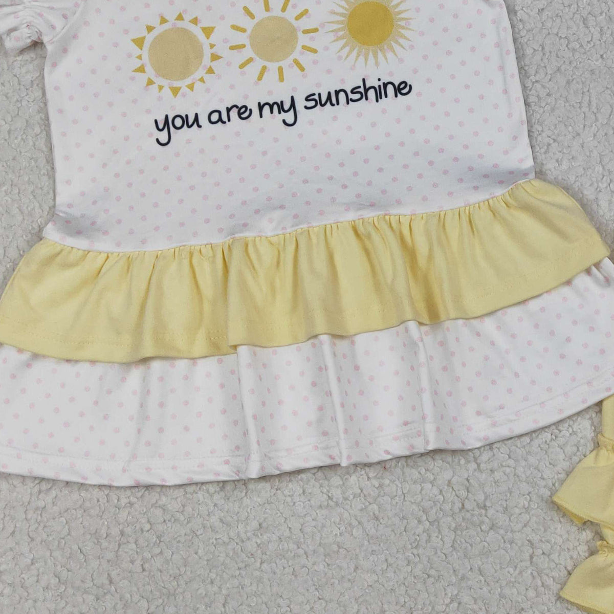 4.3 GSSO2947 Baby Girls Polka Dots You are My Sunshine Tunic Ruffle Shorts Clothes Sets