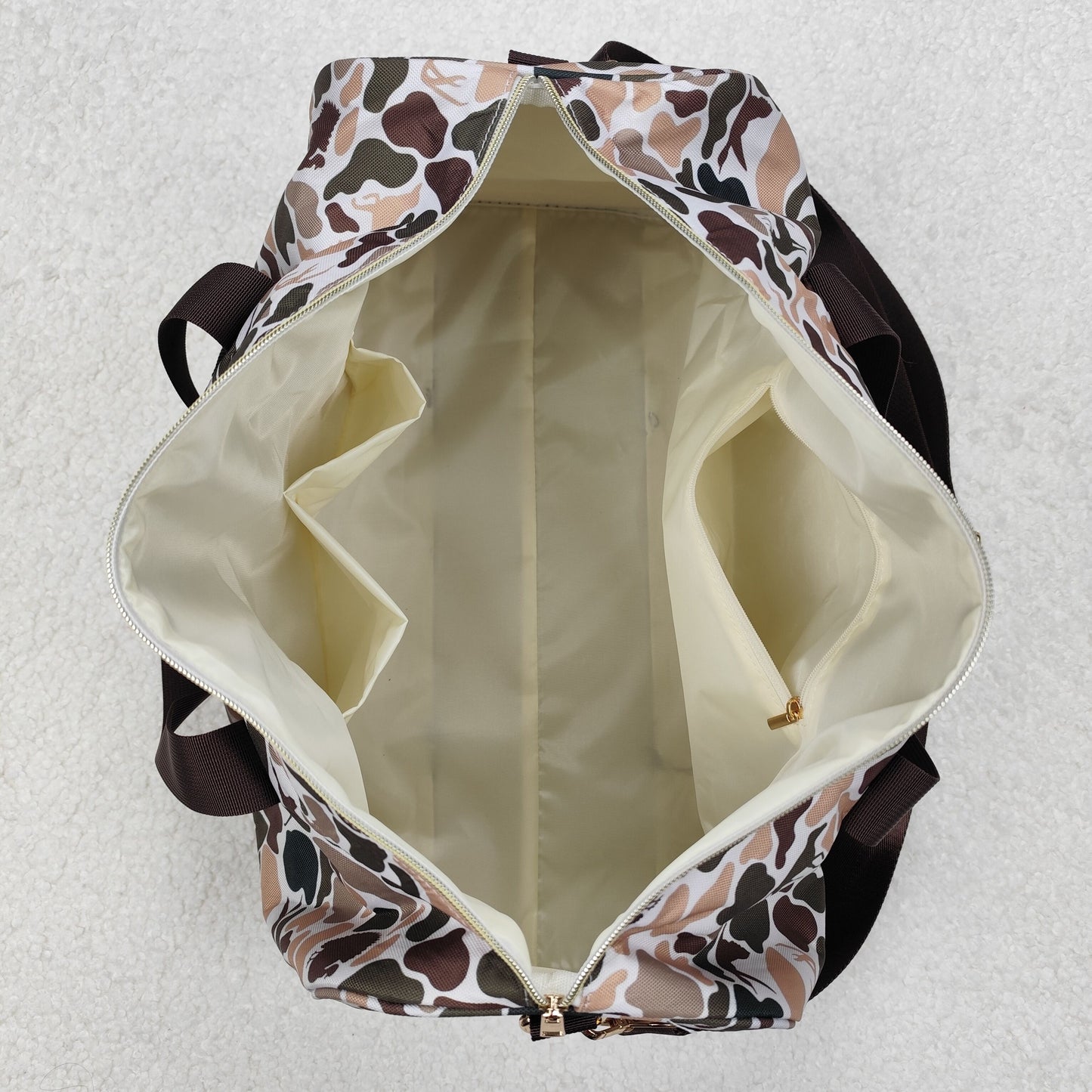 3.10  BA0287 Duck and puppy camouflage gym bag