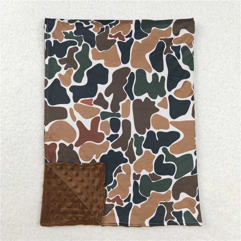 BL0146 Brown green camouflage beige baby blanket