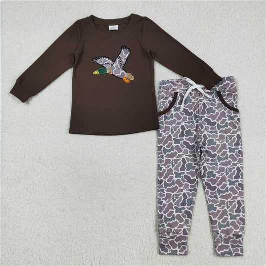 7.25  BLP1123 Embroidered camouflage duck brown long sleeve trousers set