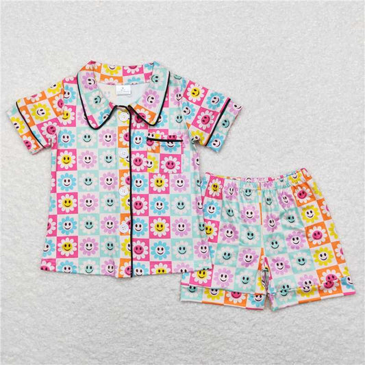 GSSO0381 Smiley flower colorful plaid pocket short-sleeved shorts suit