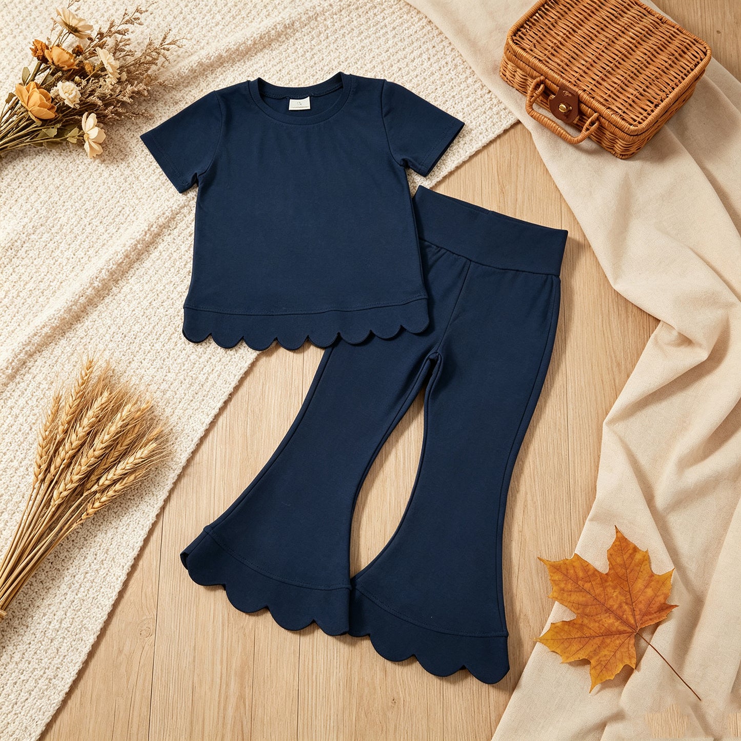 NEW RTS NO MOQ cotton GSPO2343（GT1773+P1081）Baby Girls Navy Short Sleeve Shirts Top Flare Pant Scallop Sets
