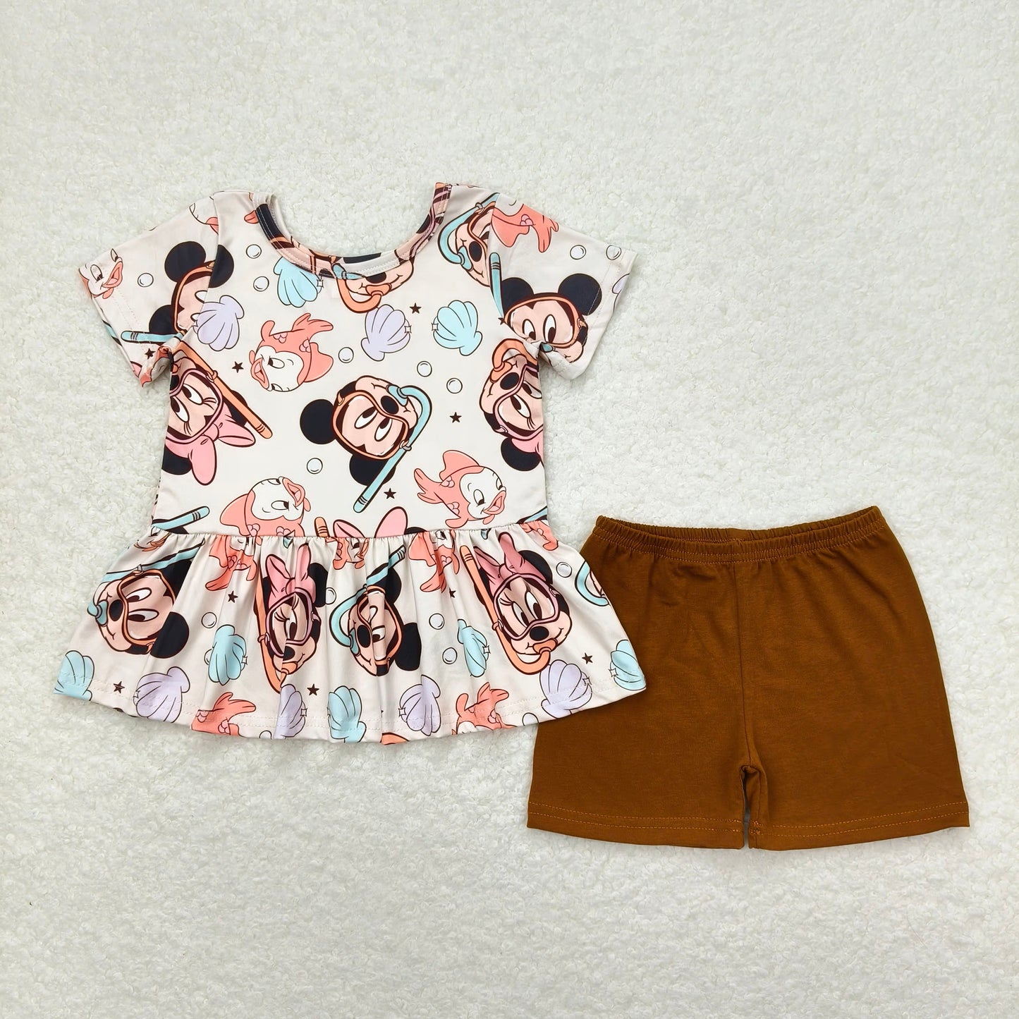 GSSO0703 Mickey and Minnie Shell Pearl Short Sleeve Brown Shorts Set