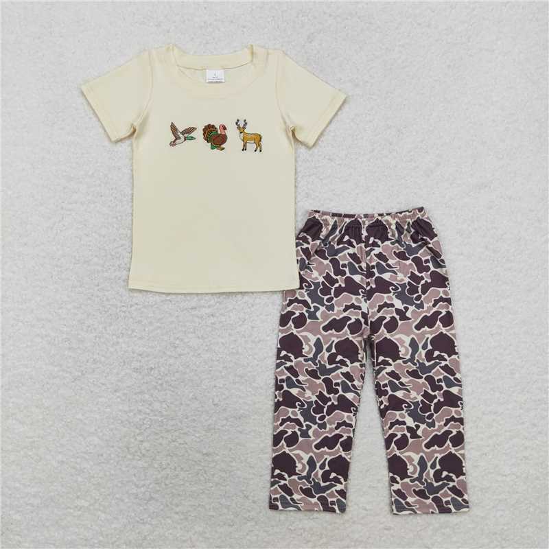 BSPO0445 Embroidered duck, turkey, deer, beige short-sleeved camouflage pants suit