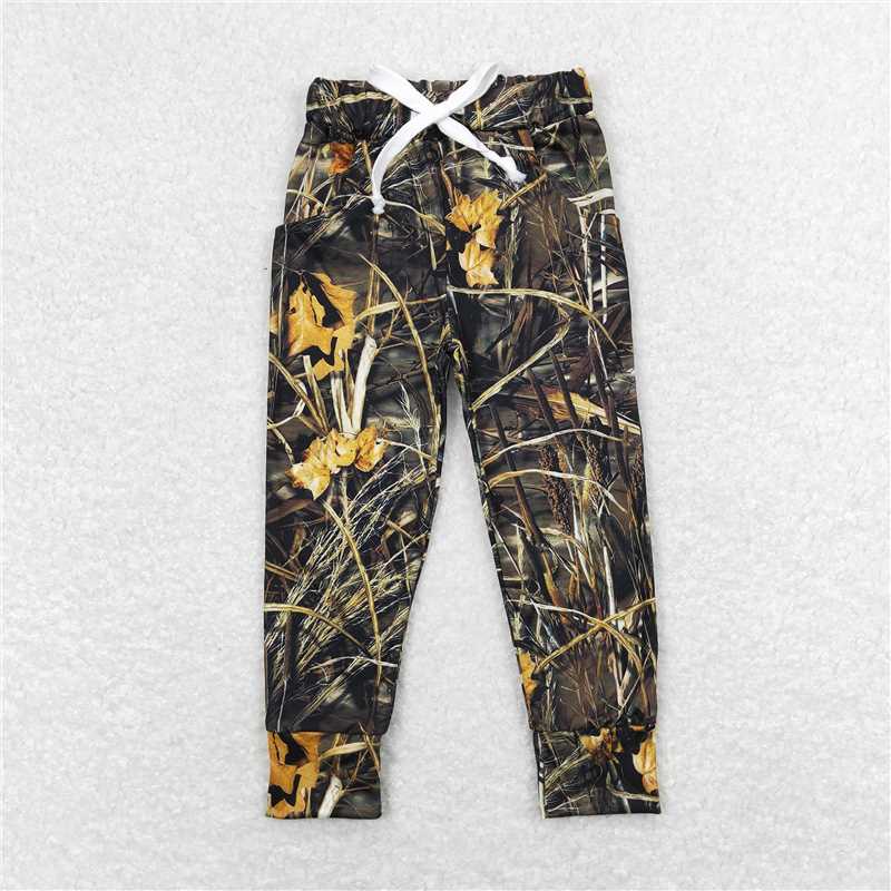 P0434 Camouflage twigs and leaves trousers