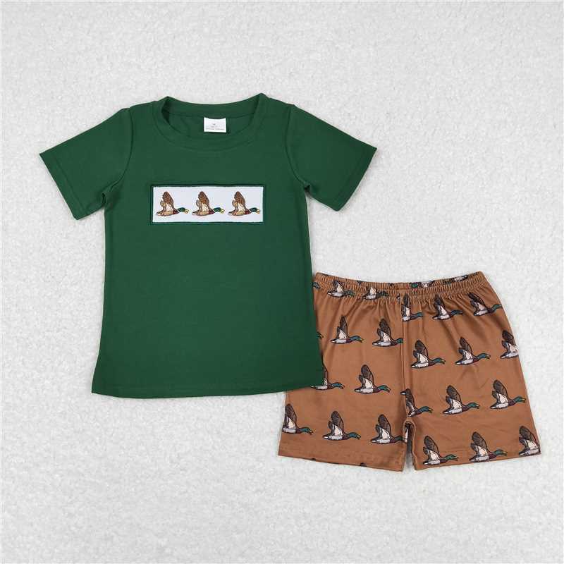 BSSO0735 Embroidered duck dark green short-sleeved brown shorts suit