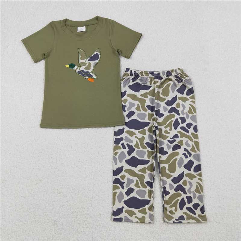 x12.11 BSPO0583 Embroidered Duck Green Short-Sleeve T-Shirt and Gray-Green Camouflage Pants Set