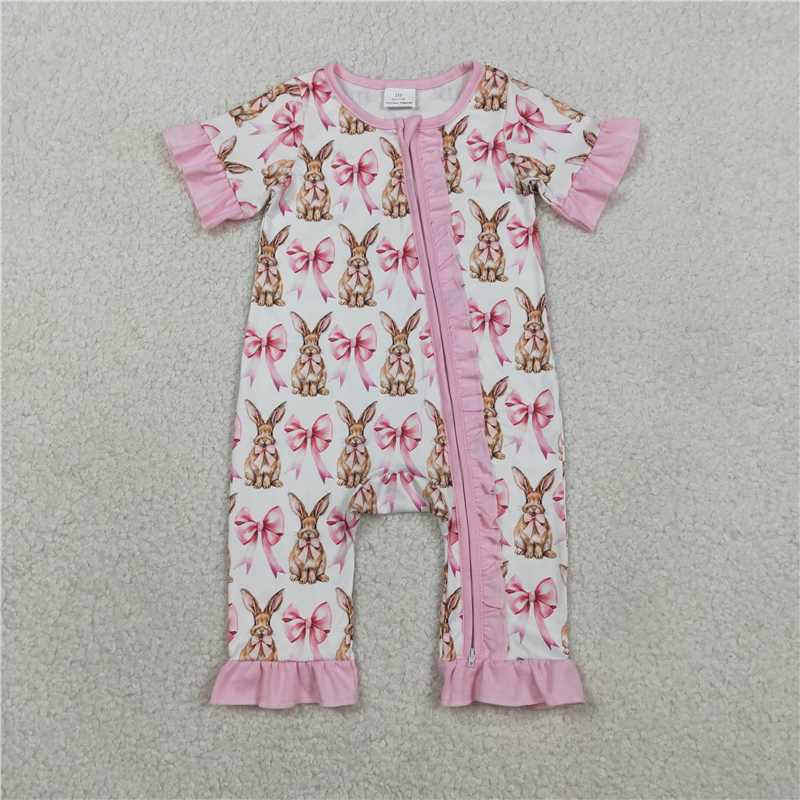 SR2020 Short-sleeved jumpsuit with rabbit and bow pattern, pink trim, and white zipper.