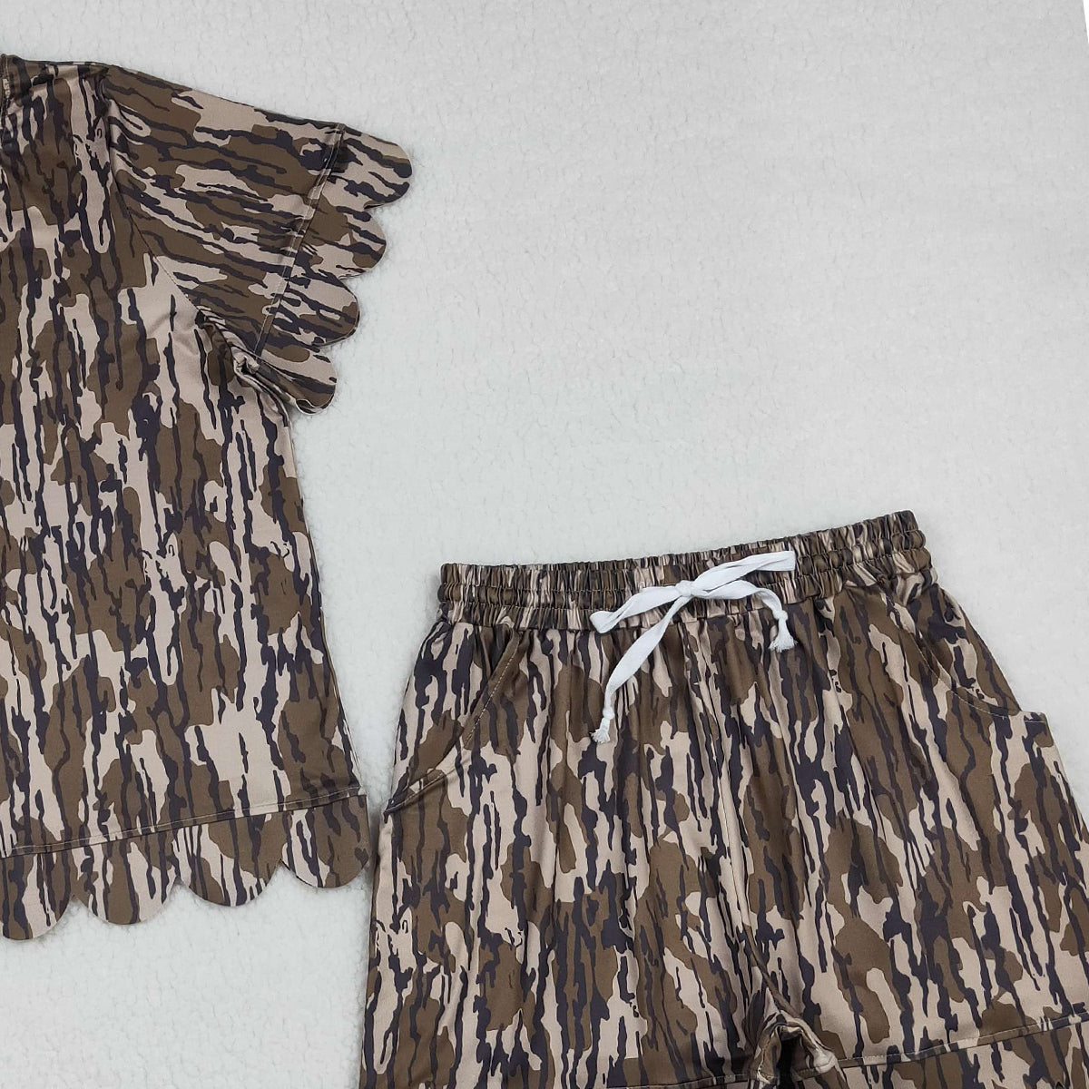 4.3 GSSO3231 Adult Women Southern Olive Camo Top Short Scallop Clothes Sets