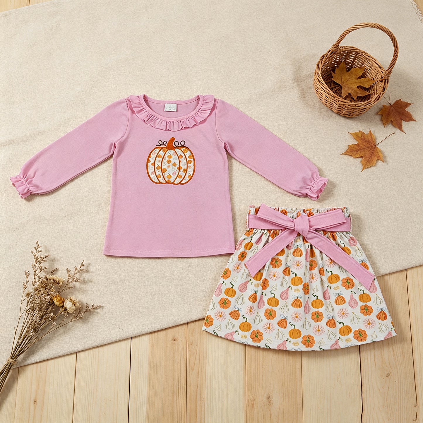 NEW RTS NO MOQ milk silk GLD1641 Embroidery Baby Girls Fall Pumpkin Long Sleeve Tunic Top Bow Short Skirt Set Fall Outfit
