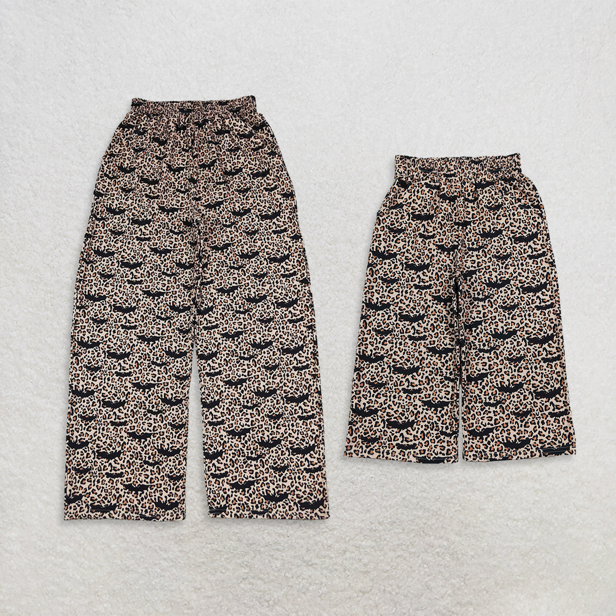 RTS NO MOQ milk silk Sibling Adult To Match Kids Halloween Leopard Bat Print Elastic Waist Wide Leg Pants Fall Casual Trousers