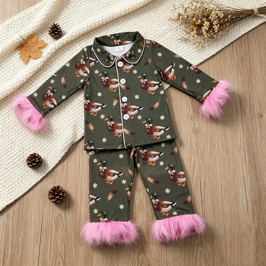 NEW RTS NO MOQ milk silk GLP3629 Baby Girls Flowers Ducks Button Top Pant Fur Sleeves Hunting Pajamas Set