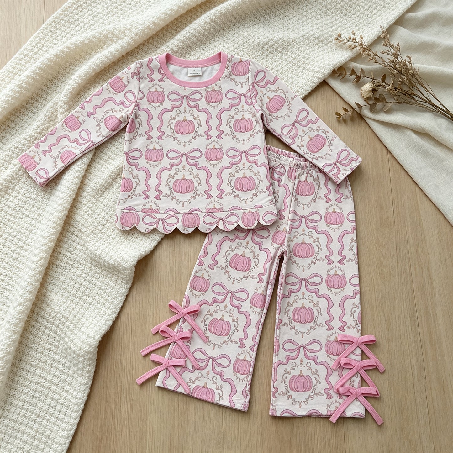 NEW RTS NO MOQ milk silk GLP3437 Baby Girls Bows Pumpkins Checked Scallop Top Bows Pants Fall Clothes Set