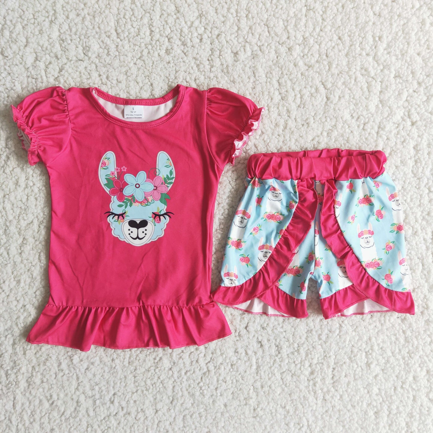 Alpacas t-shirt & shorts girls outfits