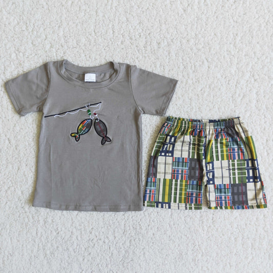 A3-12 Gray short-sleeved plaid trousers with embroidered fishing rods