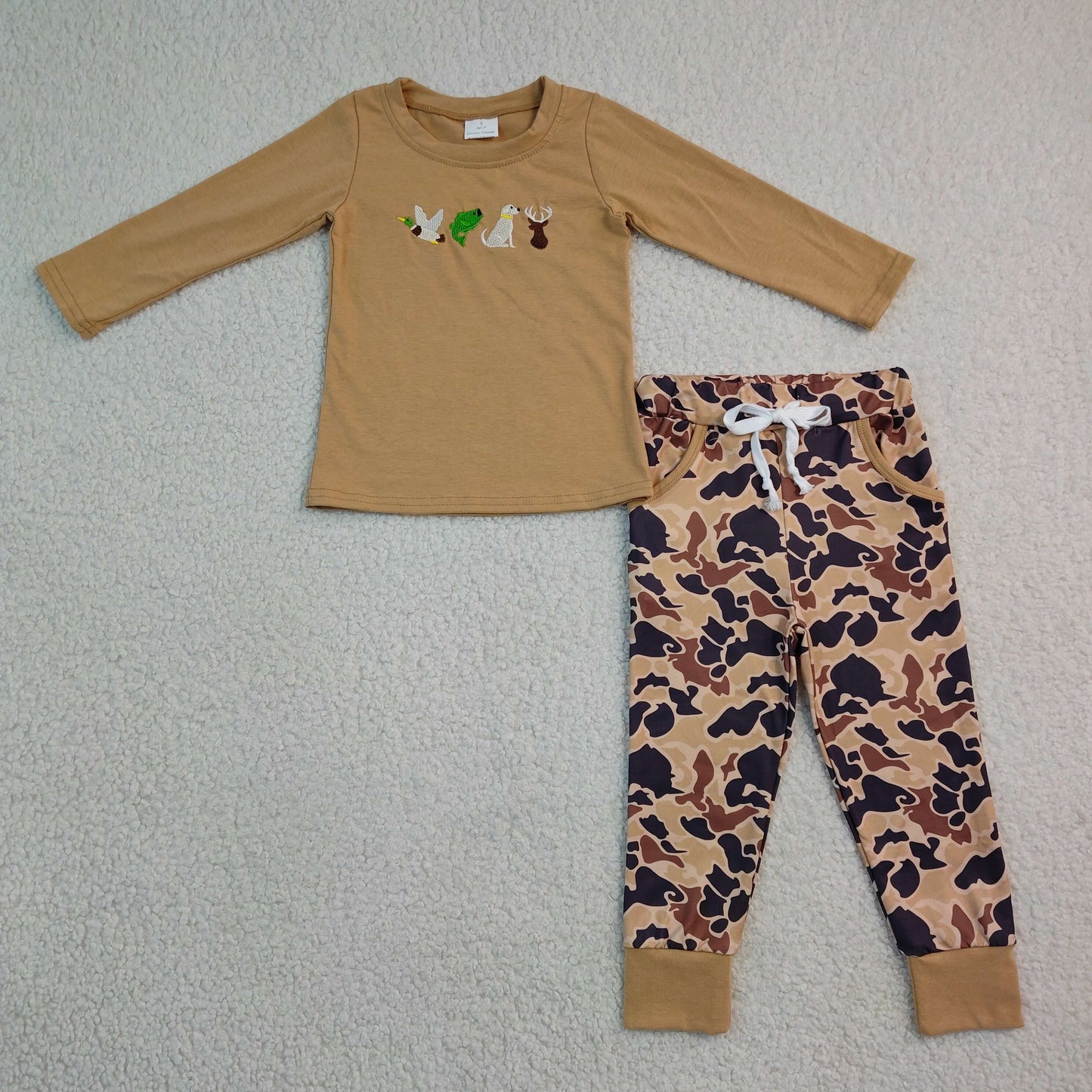 NEW RTS NO MOQ milk silk BLP1493 Embroidery Dog Ducks Deer Baby Boys Top Camo Pockets Jogger Hunting Clothes Sets