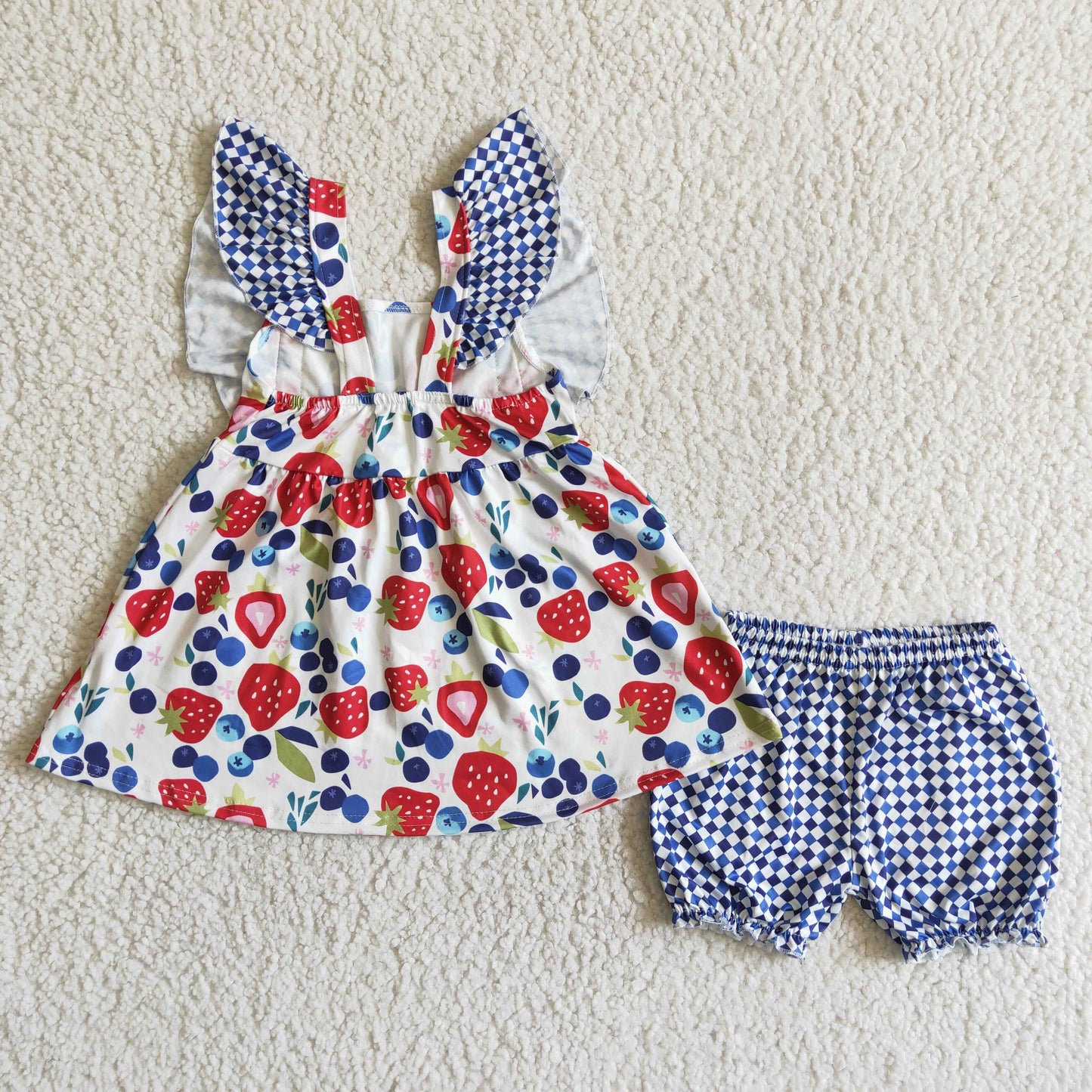 C3-27.Strawberry short-sleeved shorts suit