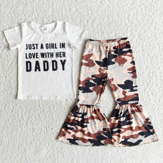 Lettered short sleeve camouflage pants