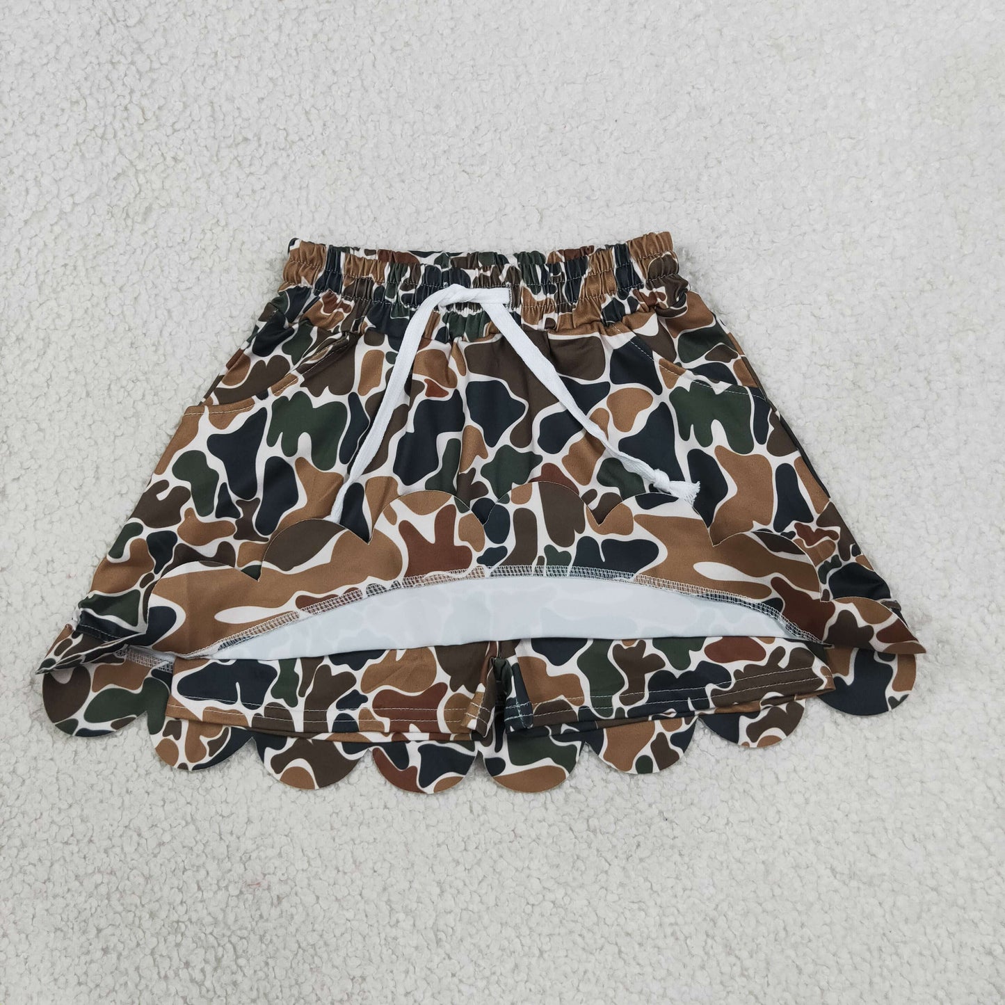 NEW RTS NO MOQ milk silk GLD1617（GT1688+GLK0300 ）Baby Girls Dark Brown Camo Long Sleeve Scallop Hem Top Skort Clothes Set