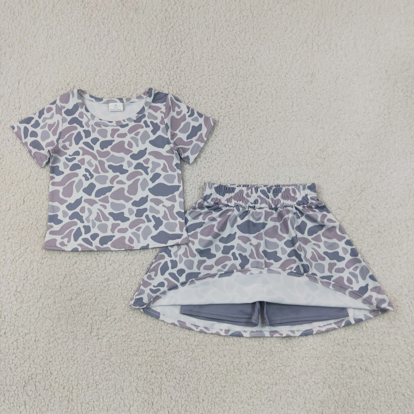 NEW RTS NO MOQ milk silk GSD2724 Baby Girls Gray Camo Print Short Sleeve Top Elastic Waist Skort Clothes Set
