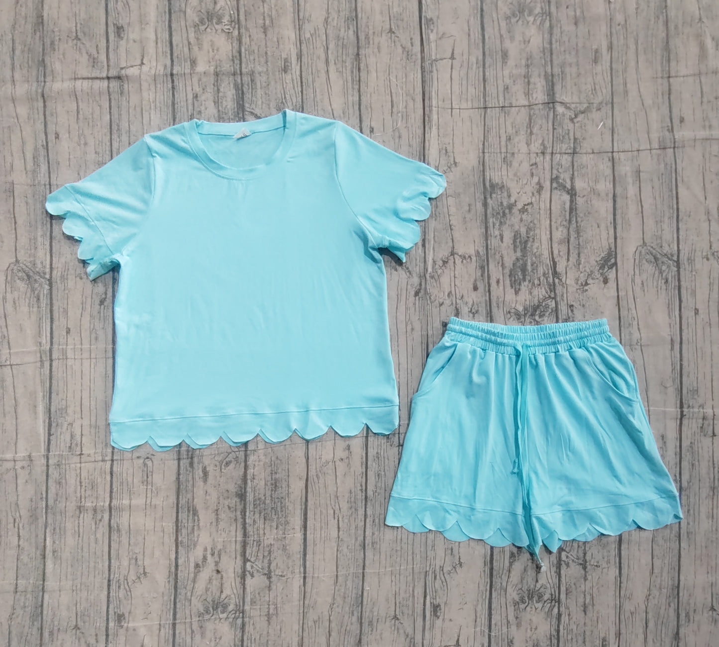GSSO3208Adult Women Blue Shorts Sleeve Shirts Top Short Scallop Clothes Sets Preorder