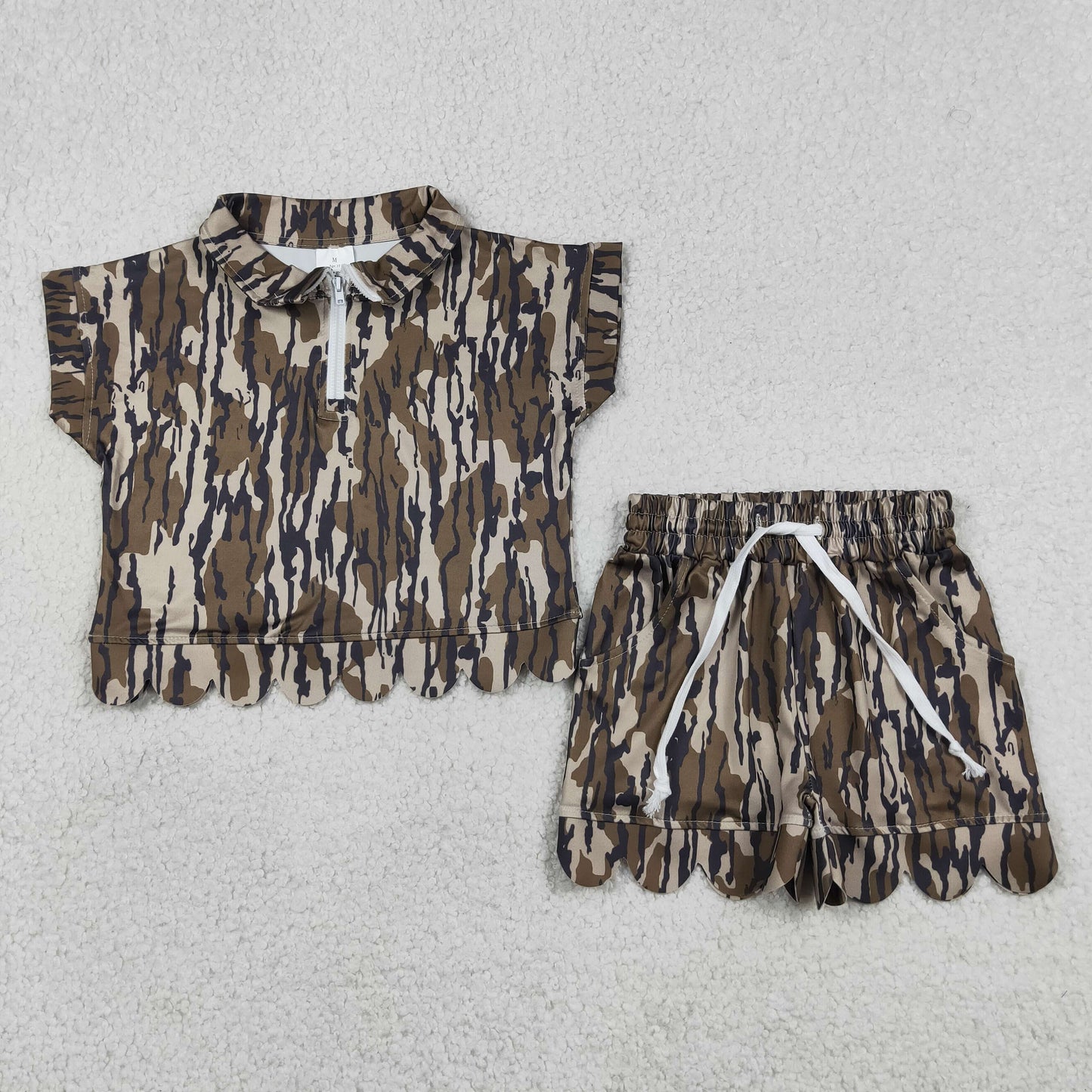 RTS NO MOQ Sibling milk silk Baby Girls Camo Print Zip Top Matching Scallop Edge Hem Shorts  Clothes Set