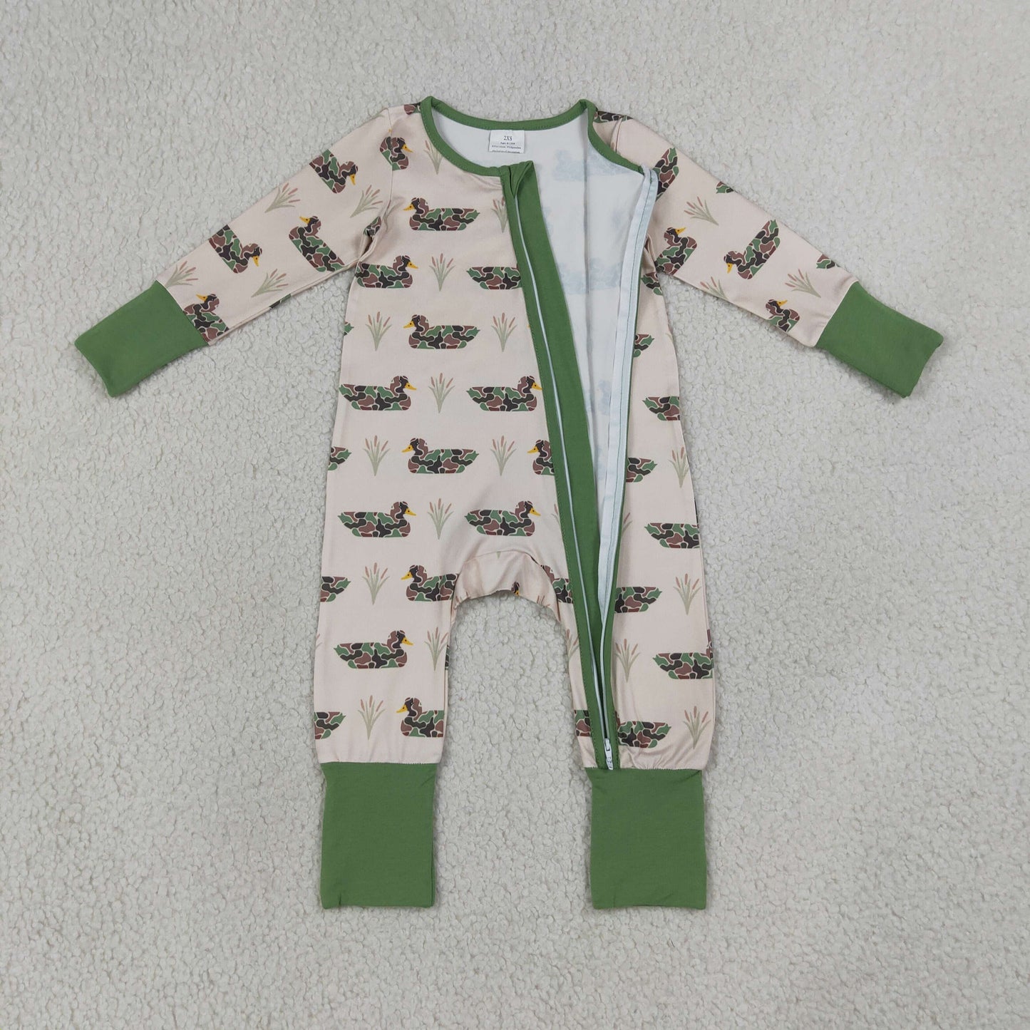 NEW RTS NO MOQ milk silk LR3117 Baby Boys Camouflage Duck Two Way Zipper Convertible Rompers
