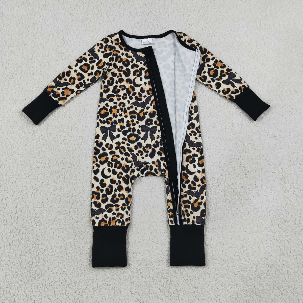 NEW RTS NO MOQ milk silk LR3242 Baby Boys Leopard Bats Halloween Two Way Zip Convertible Romper