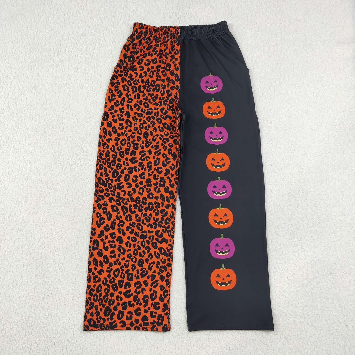 NEW RTS NO MOQ milk silk P1132 Adult Women Ghost Pumpkins Leopard Halloween Pockets Flare Pants Bottom