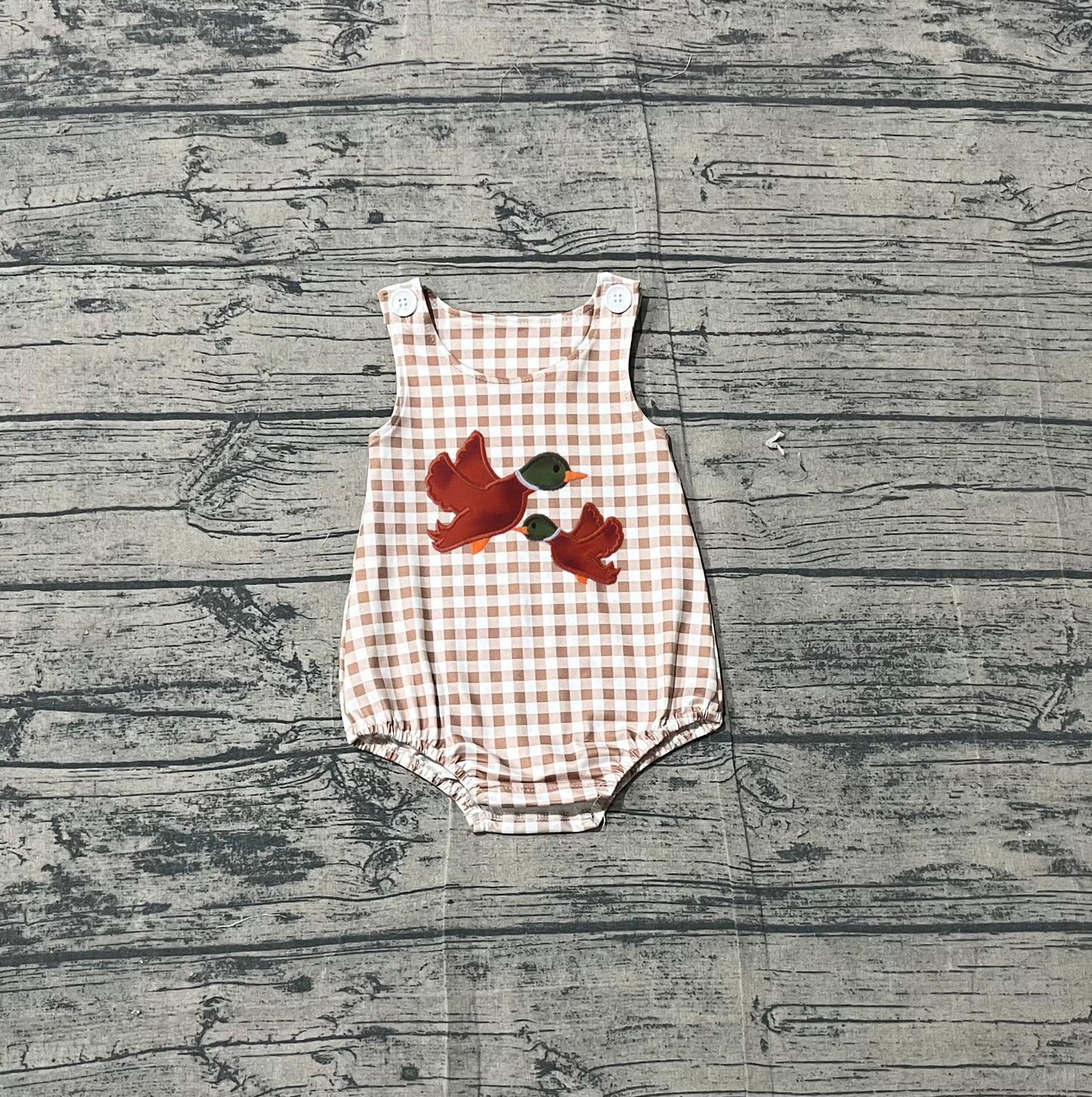 SR3958Embroidery Ducks Baby Boys Sleeveless Hunting Checked Rompers Preorder