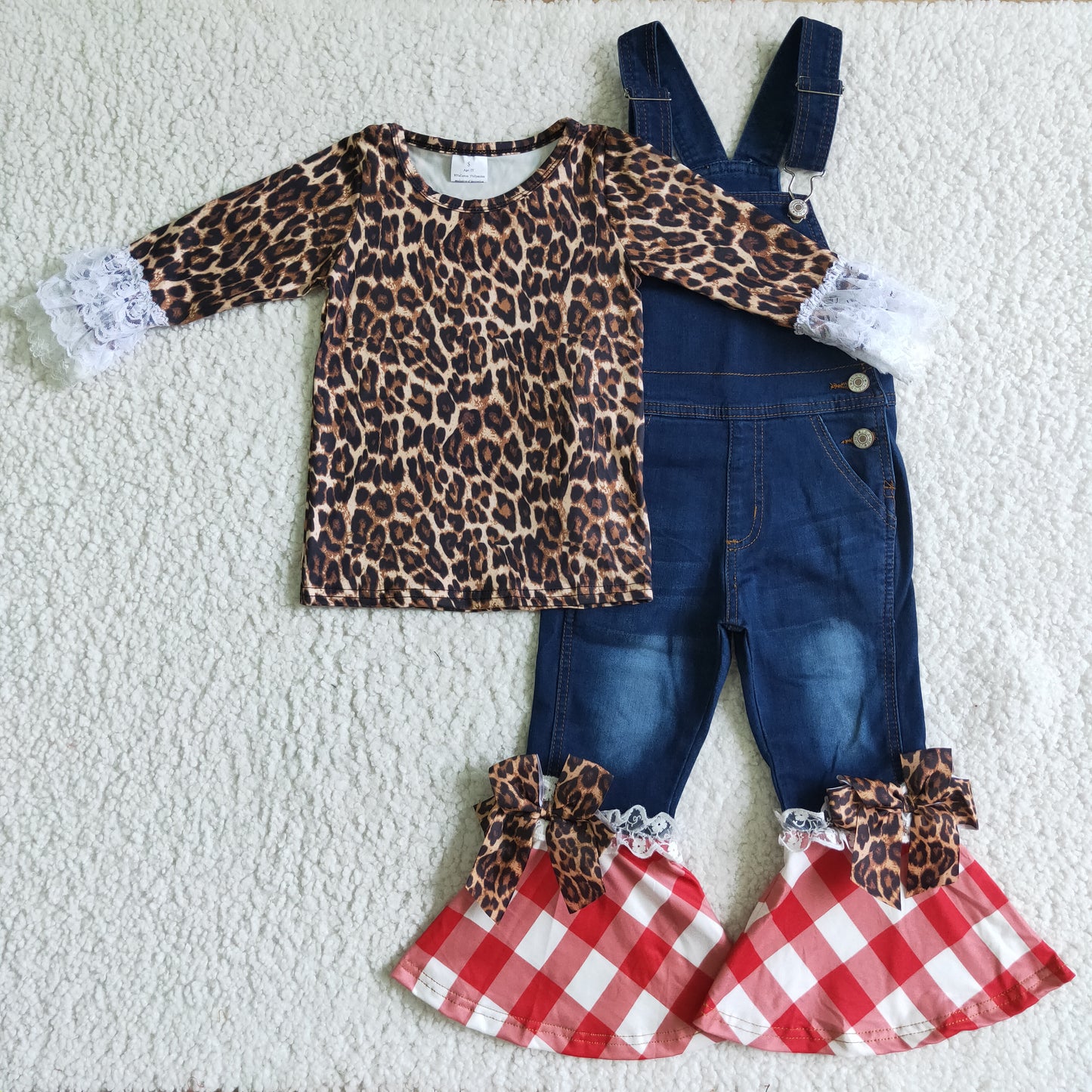 Leopard shirt and denim overall outfits （shirt and jeans can be purchased separately）